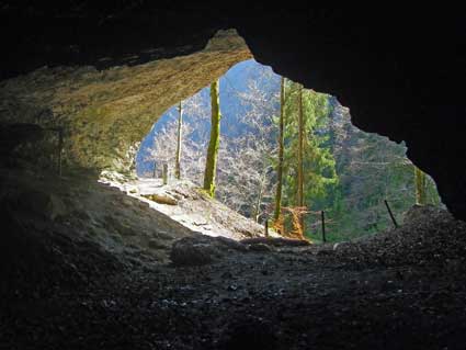 Höhle, jpg 17 kb